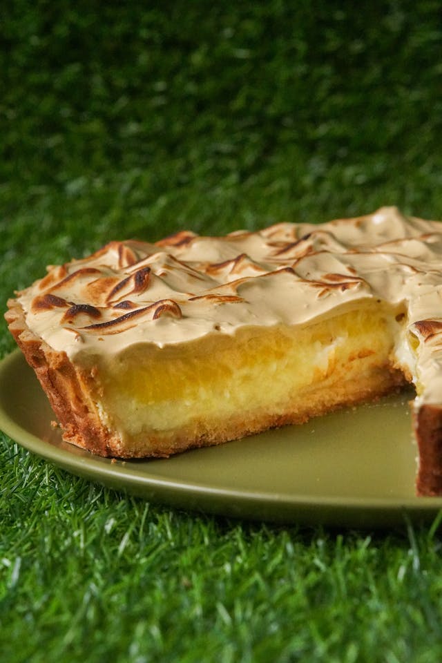 A Comprehensive Approach to Crafting Lemon Meringue Pie from Scratch