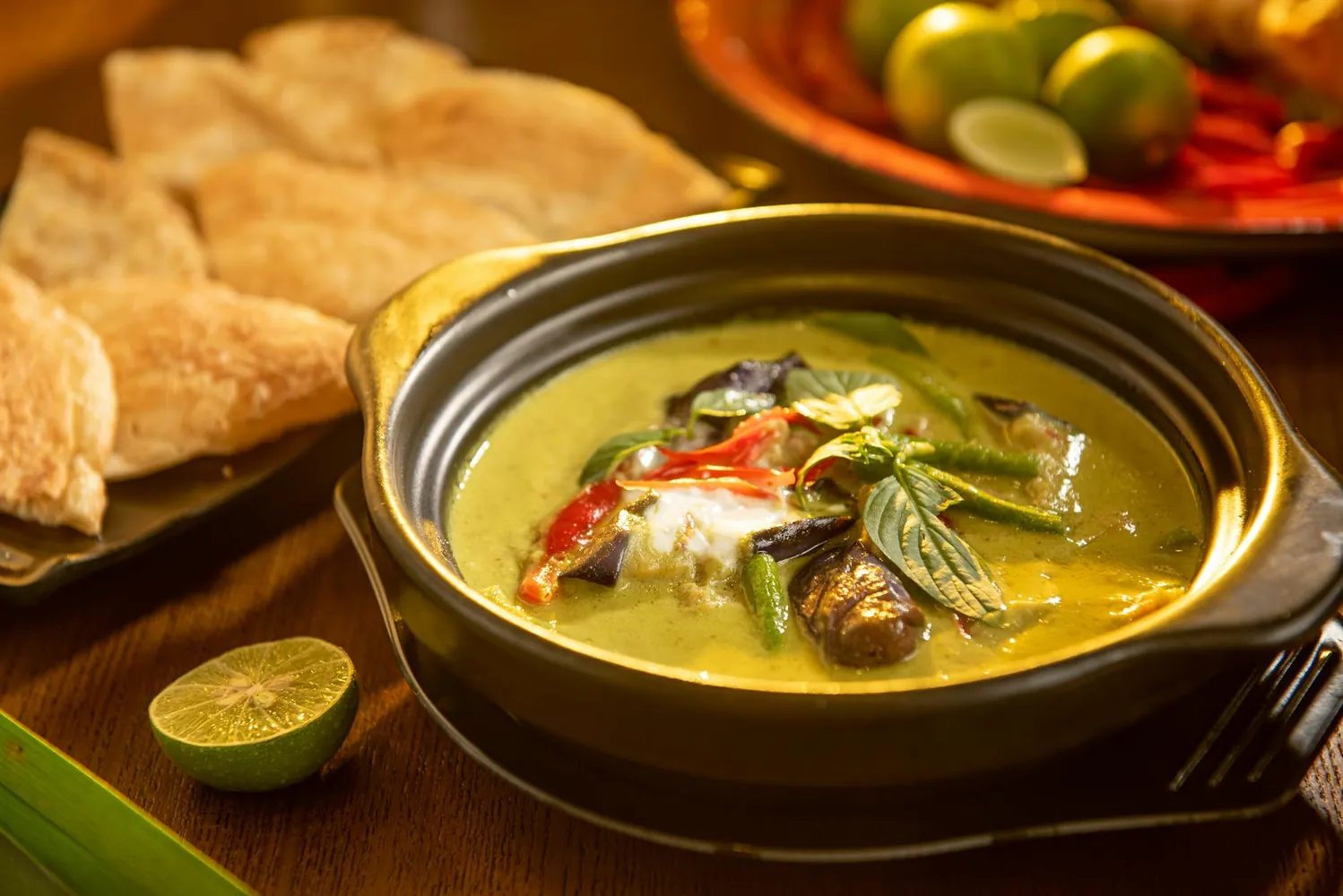 Creating Delicious Thai Green Curry: Key Ingredients and Tips
