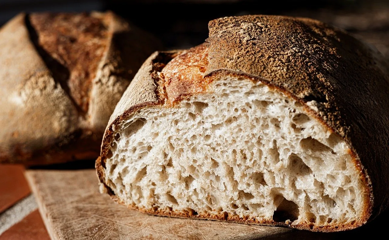 Achieving the Ideal Crust: Essential Techniques for Artisan Bread Making